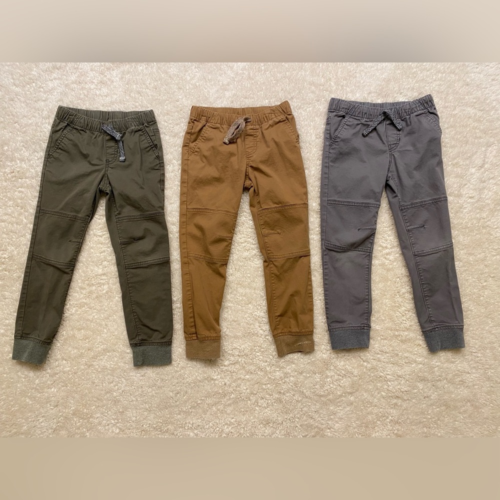 3 pairs Cat & Jack joggers, size 5T